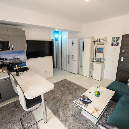 The Captain'S Home - Mamaia Nord Navodari Exterior photo