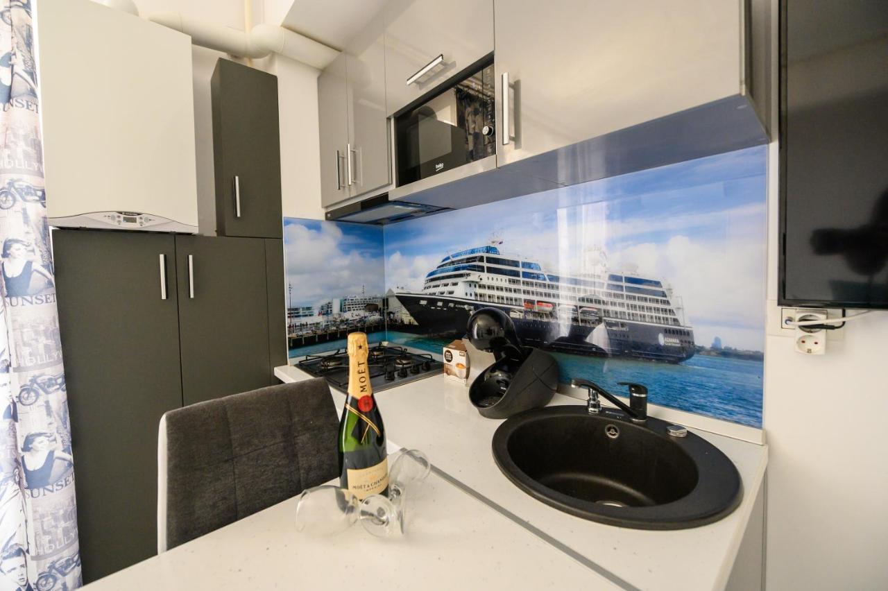 The Captain'S Home - Mamaia Nord Navodari Exterior photo